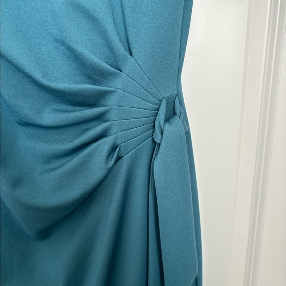 White House Black Market dress - Picture 4 of 5